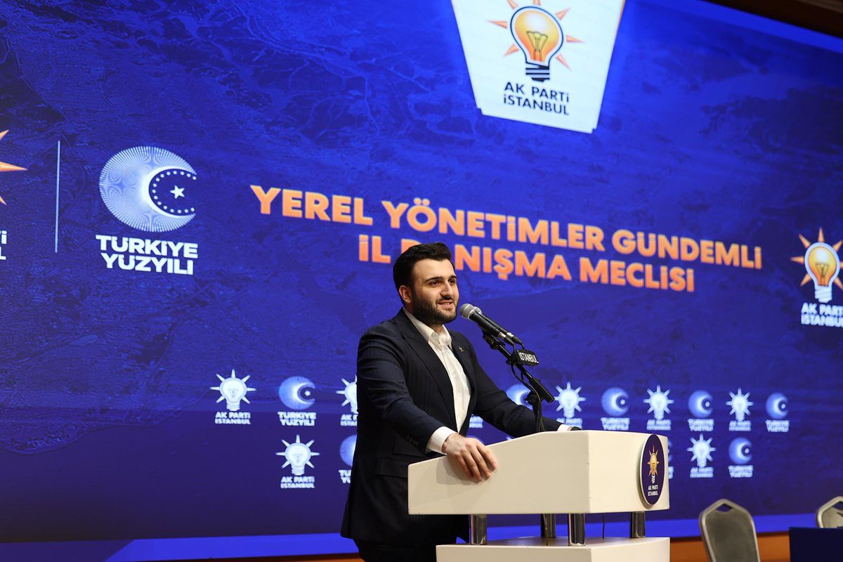 akgencistanbul's tweet photo. Yerel yönetimler Gündemli İl Danışma Meclisi Toplantımızı, teşkilatımızın tüm kademelerinin geniş katılımıyla İl Başkanlığımızda gerçekleştirdik.

Güçlü teşkilat yapımız ve hizmet sevdamızla milletimize hizmet yolunda olmaya devam edeceğiz. https://t.co/zzKg5ZIFBG