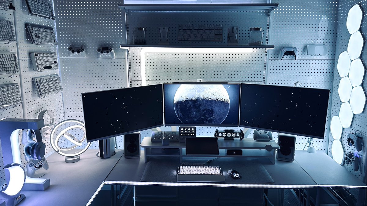 mashu0610's tweet image. 近未来感と懐かしさのあるゲーム部屋🎮
#desksetup