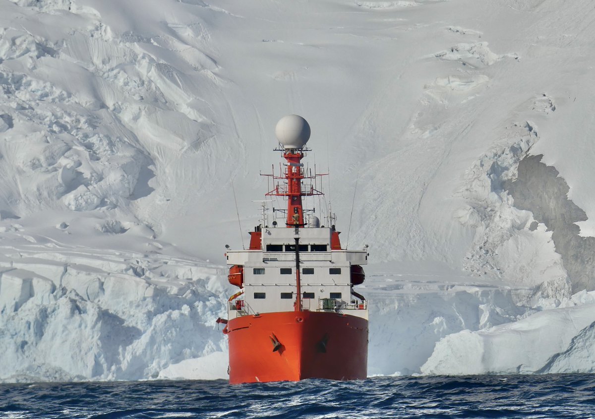 Armada_esp's tweet image. ⚓🇪🇸El plan #Armada2050 apuesta por ser eficiente en la #gestión, optimizando cada recurso para garantizar una fuerza sostenible y preparada para el futuro.

#SomosLaArmada