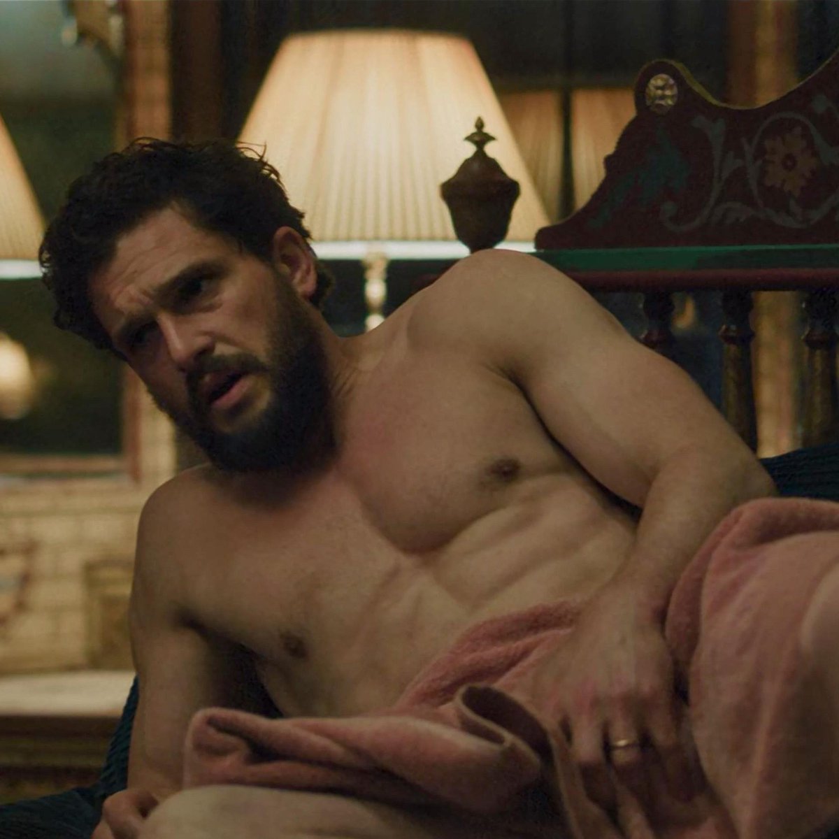 hot celebs tweet media