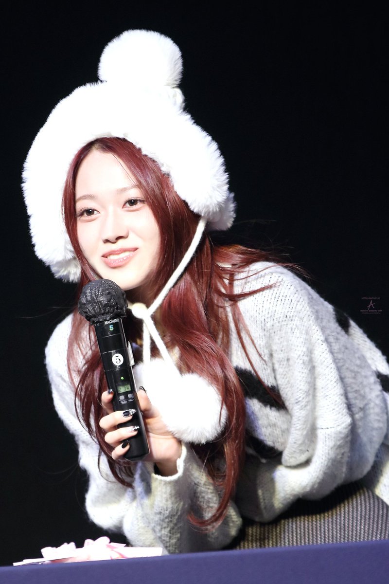 20241208 CLASS:y LOVE XX 인터아시아 팬사인회
원지민 part. 2 (2/3)
#클라씨 #CLASSy #원지민