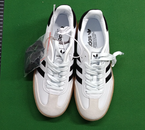 enebinha | hubbuy tweet media