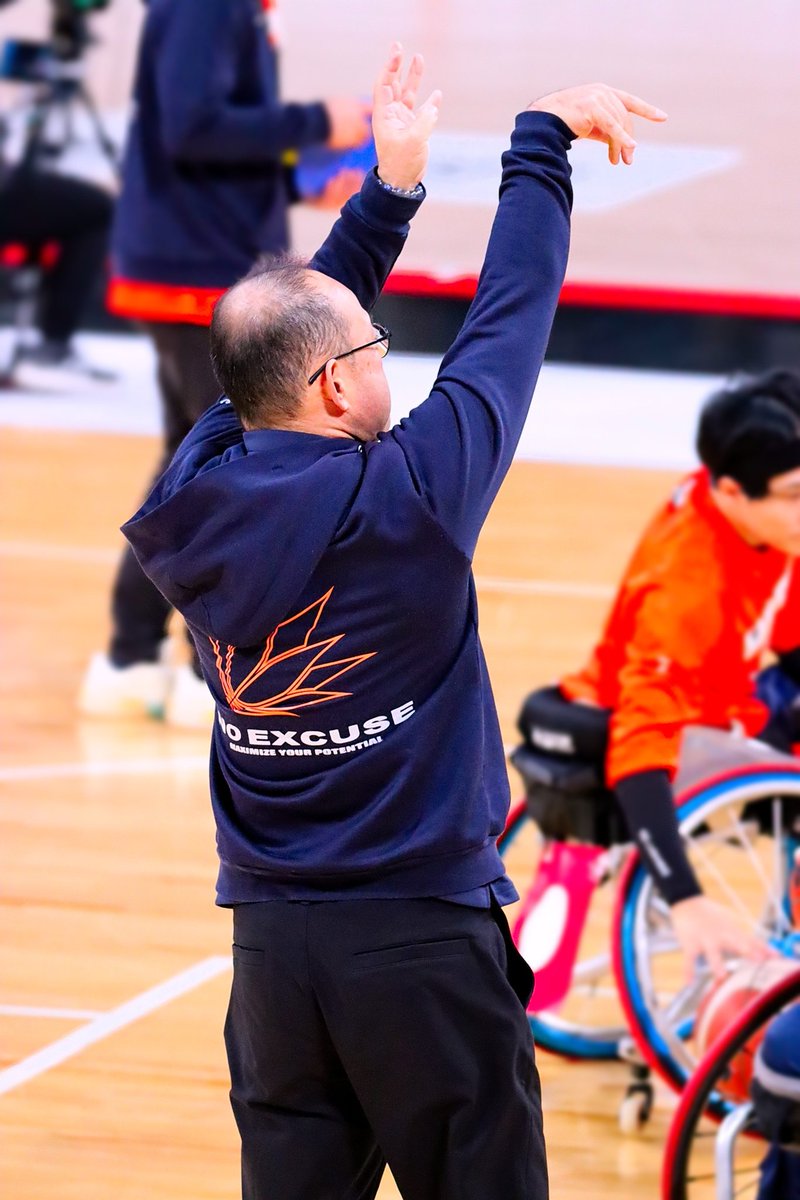 チームのアップ中に一緒にシュートをされていたので、すかさず撮りました📸
ファンからすると、普段は見られないなかなかレアなショット🤭

#車いすバスケ #NOEXCUSE 
#及川晋平 HC