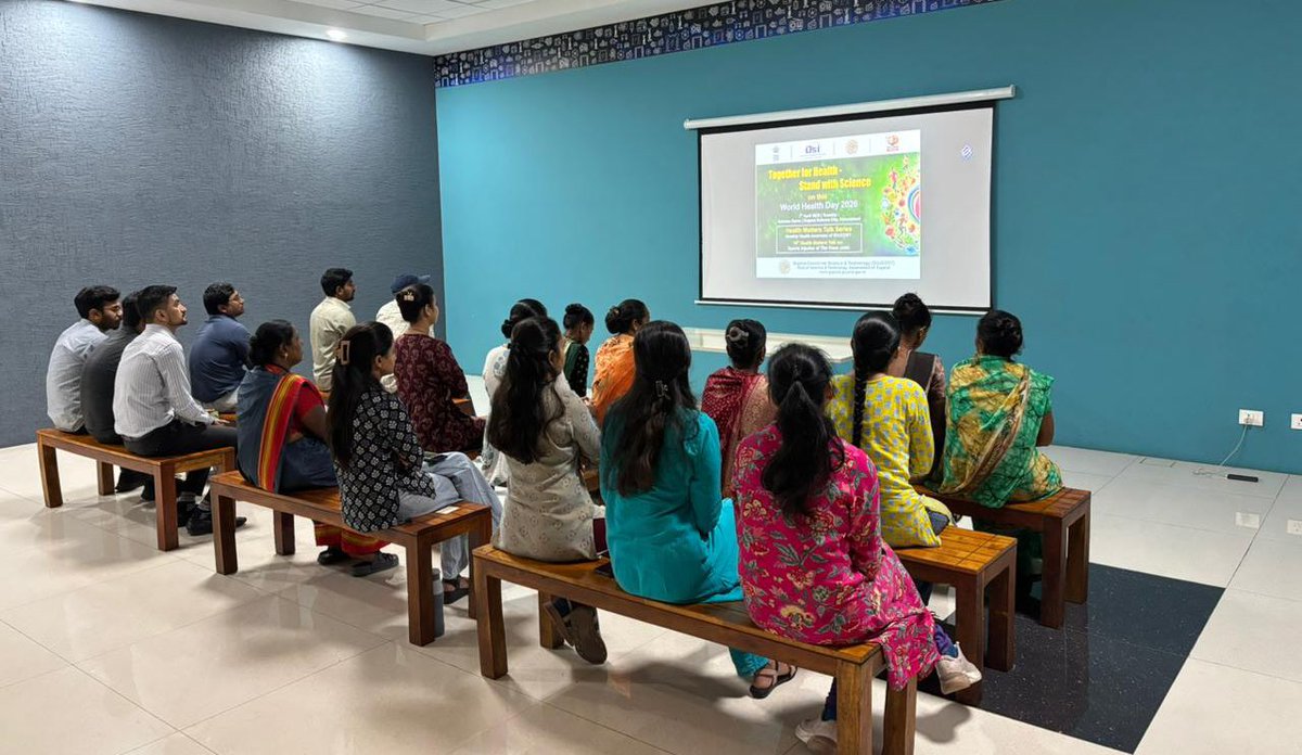 Knowledge shared, awareness strengthened!
<a href="/RSCBhavnagar/">Regional Science Centre (RSC)Bhavanagar</a> marked #WorldHealthDay with the successful live screening of <a href="/InfoGujcost/">Gujarat Council on Science & Technology 🇮🇳</a>’s 10th Health Awareness Talk; empowering minds for better health. 
#HealthyLiving #RSCBhavnagar