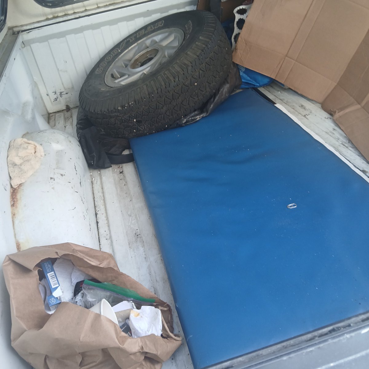 MurrayManera's tweet image. Im presently housing a homeless veteran in the back of my truck.
While Premier Smith says that everything is just great in dt Edmonton.
We talk a lot.
About the system of care in Edmonton.
Who do I believe?
Dave 
She's quite the actress isn't she?

#yegdt #McCauley #Edmonton