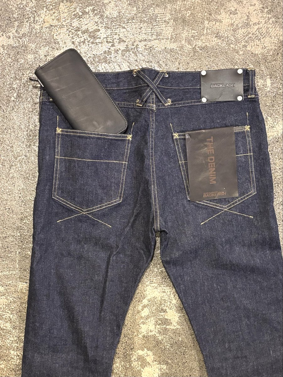 BACKLASH

345-15
GUIDI Calf Round Fastner Long Wallet
グイディ カーフ ラウンドジップファスナー 長財布

feel-fellow.com/?pid=179833511

#静岡県 #富士市
#セレクトショップ
#洋服 #アクセサリー
#ISAMUKATAYAMABACKLASH
#イサムカタヤマ #バックラッシュ
#レザー
#財布 #長財布 #ウォレット
#日本製