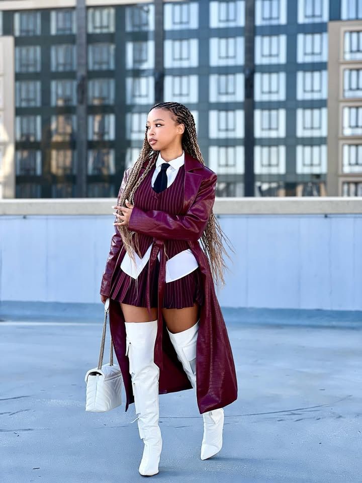 𝑨𝒚𝒐𝒅𝒆𝒍𝒆 tweet media