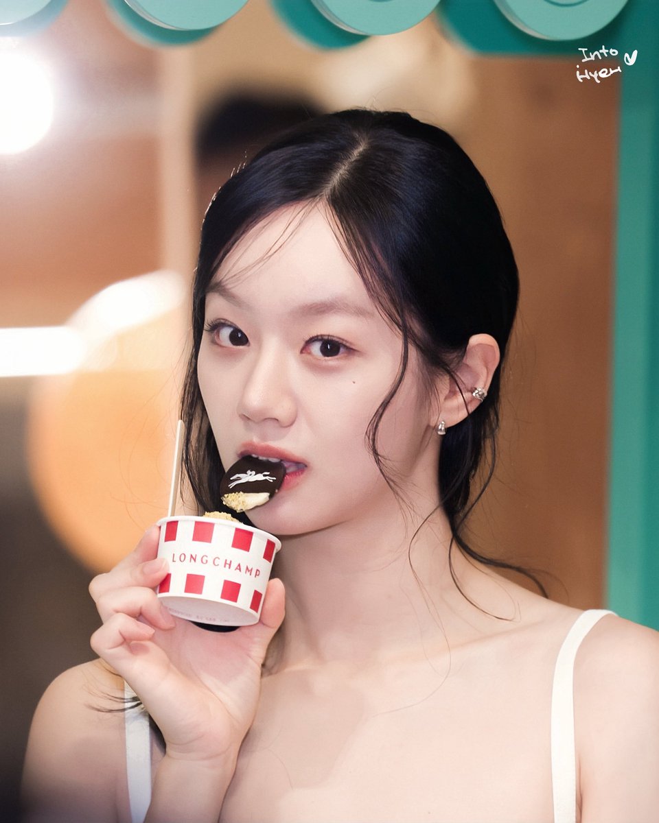 Intohyeri tweet media