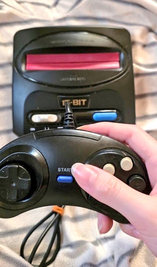 moka=(もか)さん tweet media