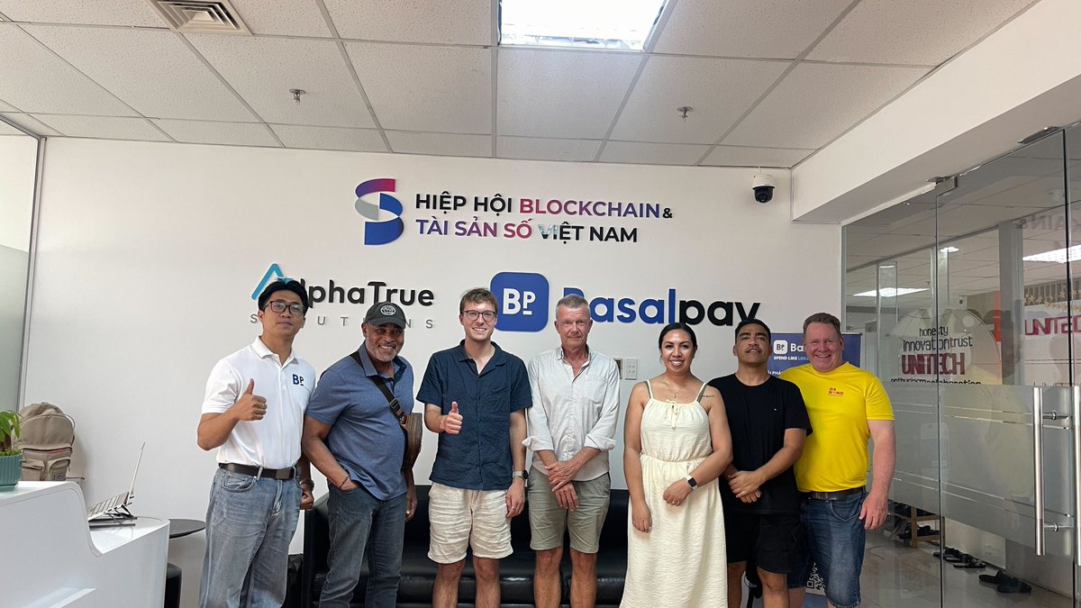 Basal Pay ✈️ tweet media