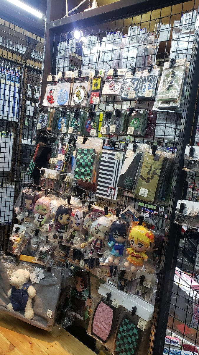 littlecraft4x4's tweet photo. 店内棚移動しました(*^^*)
SusanooFactory様
ドール用も移動いたしました!
明日は定休日となります🚪
また木曜日ご来店お待ちしております🙇🏻♀️"
#リトルクラフト #littlecraft #雑貨
#鬼滅の刃 #ガールズパンツァ #ドール #リトルアーモリー https://t.co/8scDQqTWK1
