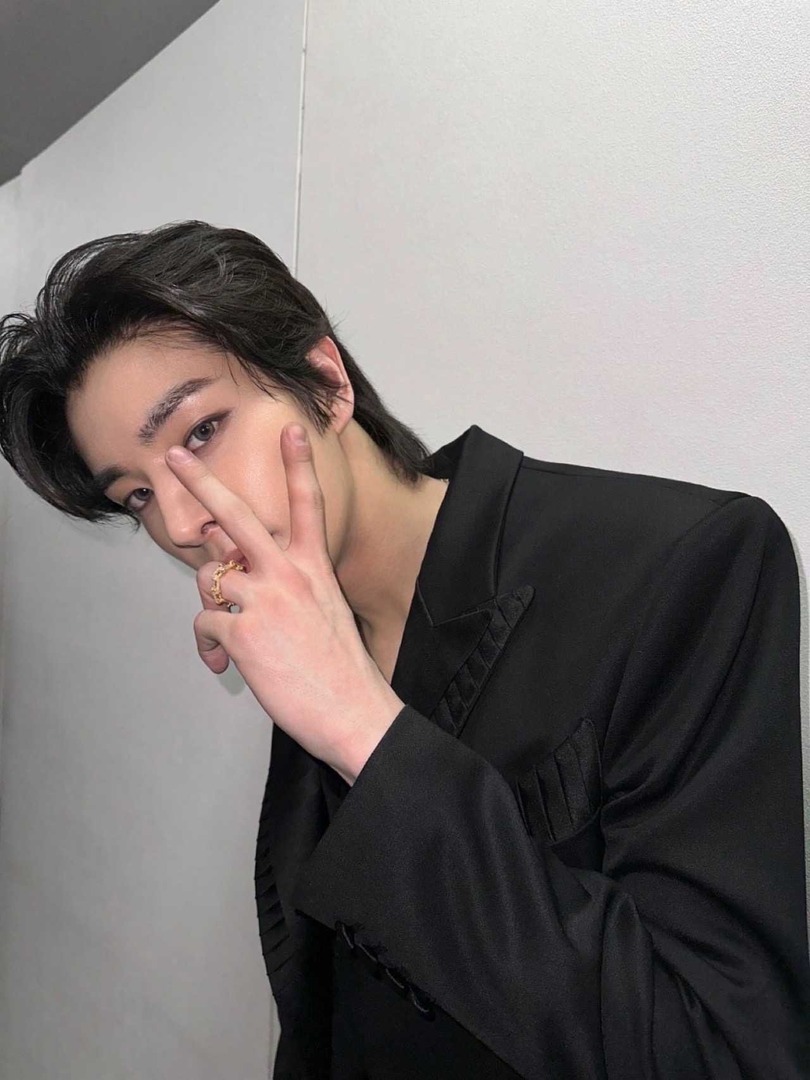 Woodsy Corner. tweet media