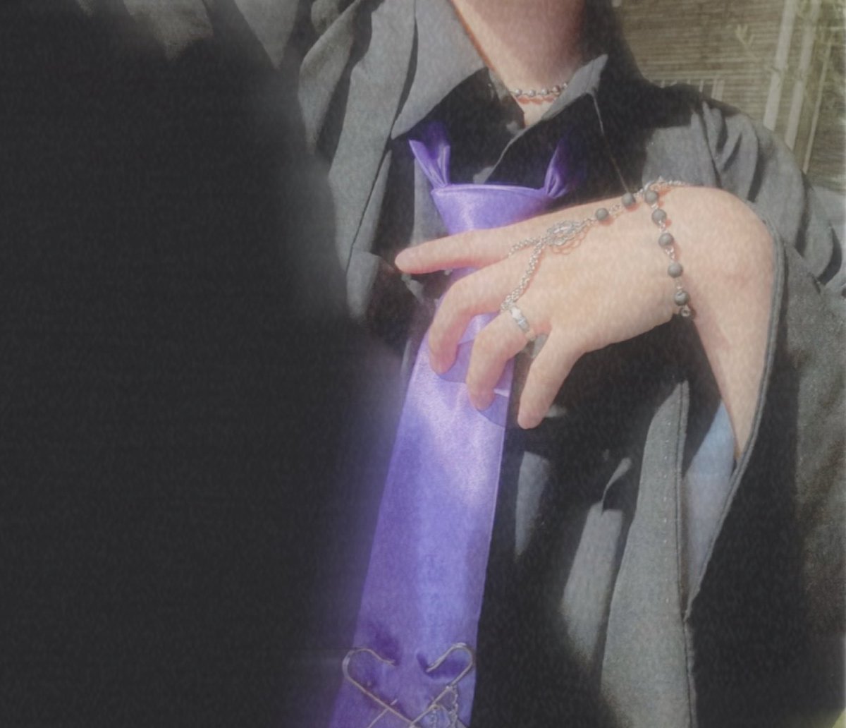 月見里 りつき tweet media