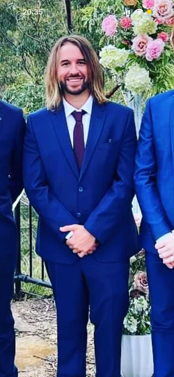 t_jungy's tweet photo. Steve should of kept his hair like this for the show #MAFSAU https://t.co/ZVs71Mk5f1