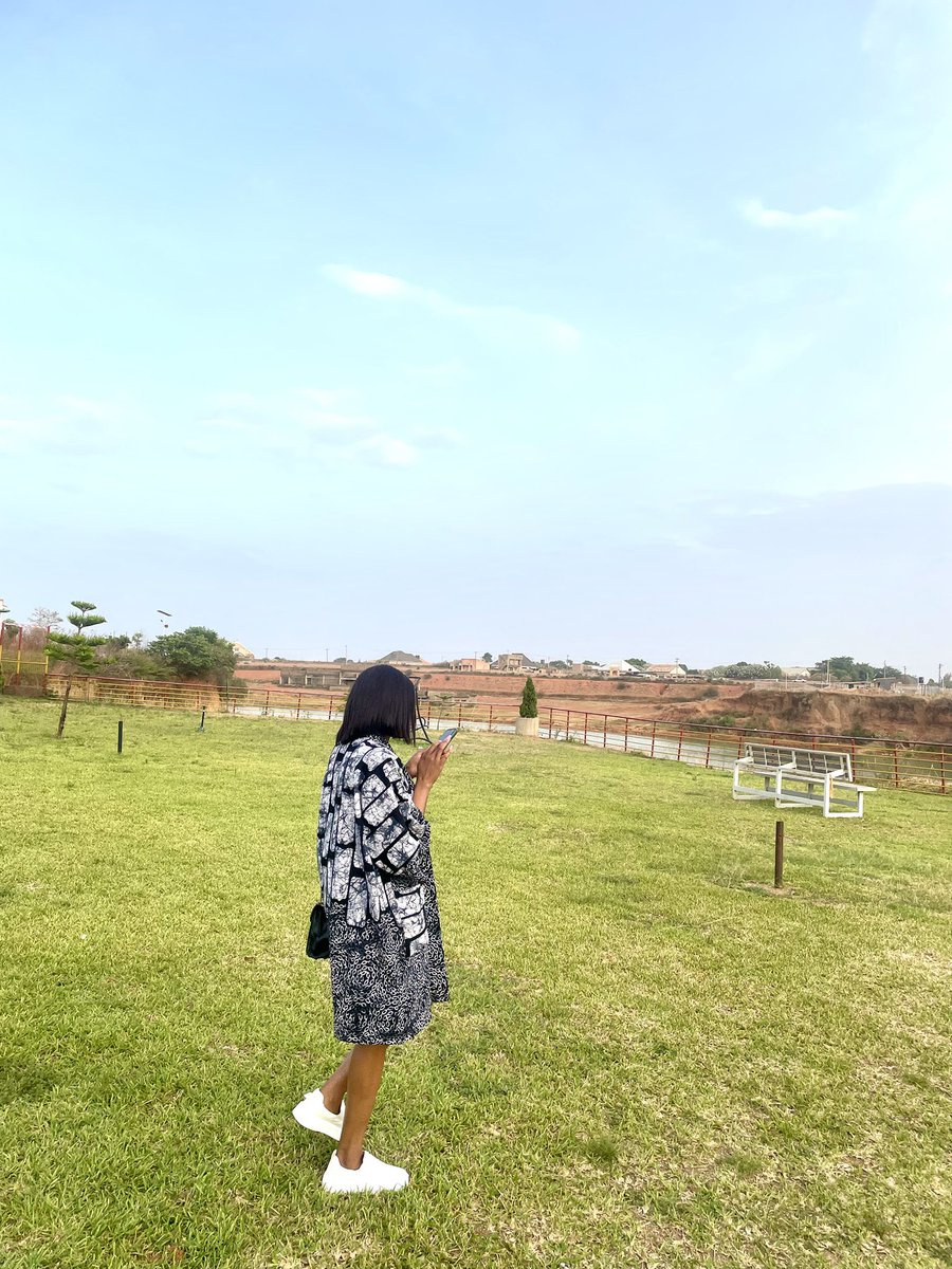 Plateau Asian girl🌟 tweet media