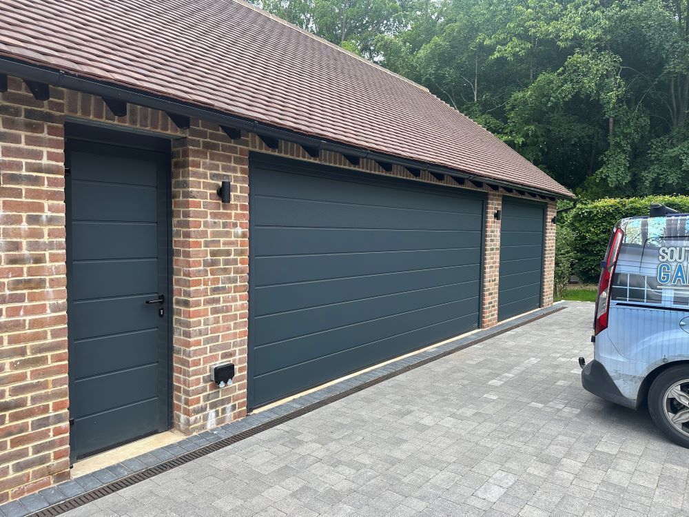 SouthEastGarageDoors tweet media
