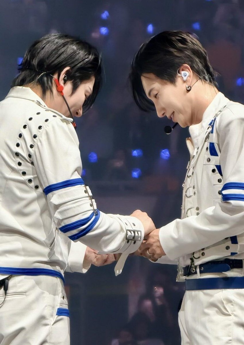 lia ⁶³ | 83z debut! ₊˚✩ tweet media