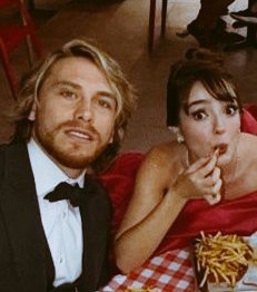 Edward Carer ⋆☀︎. tweet media