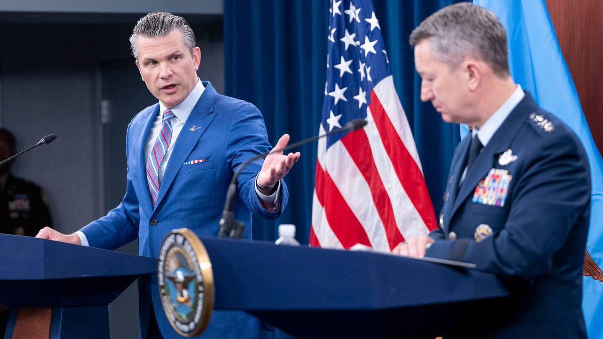 رؤى لدراسات الحرب tweet media