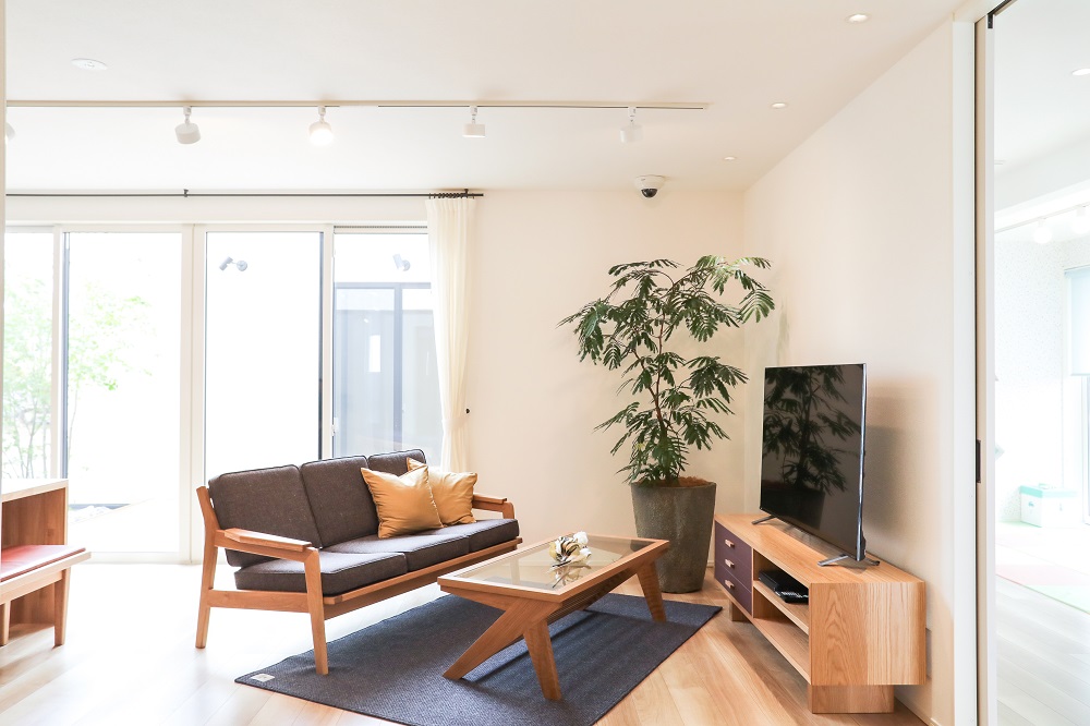 grablisswebplus's tweet photo. ヘルシーホーム「&Life」
岡山県最大級の総合住宅展示場「RSKハウジングプラザ」内に新モデルハウス。
https://t.co/XC0LWMX57w
#GRABLISS #グラブリス
#リビング #LIVING #ヘルシーホーム #andLife
#岡山県 #住宅展示場 #モデルハウス #アンドライフ https://t.co/aMjOPKb7CD