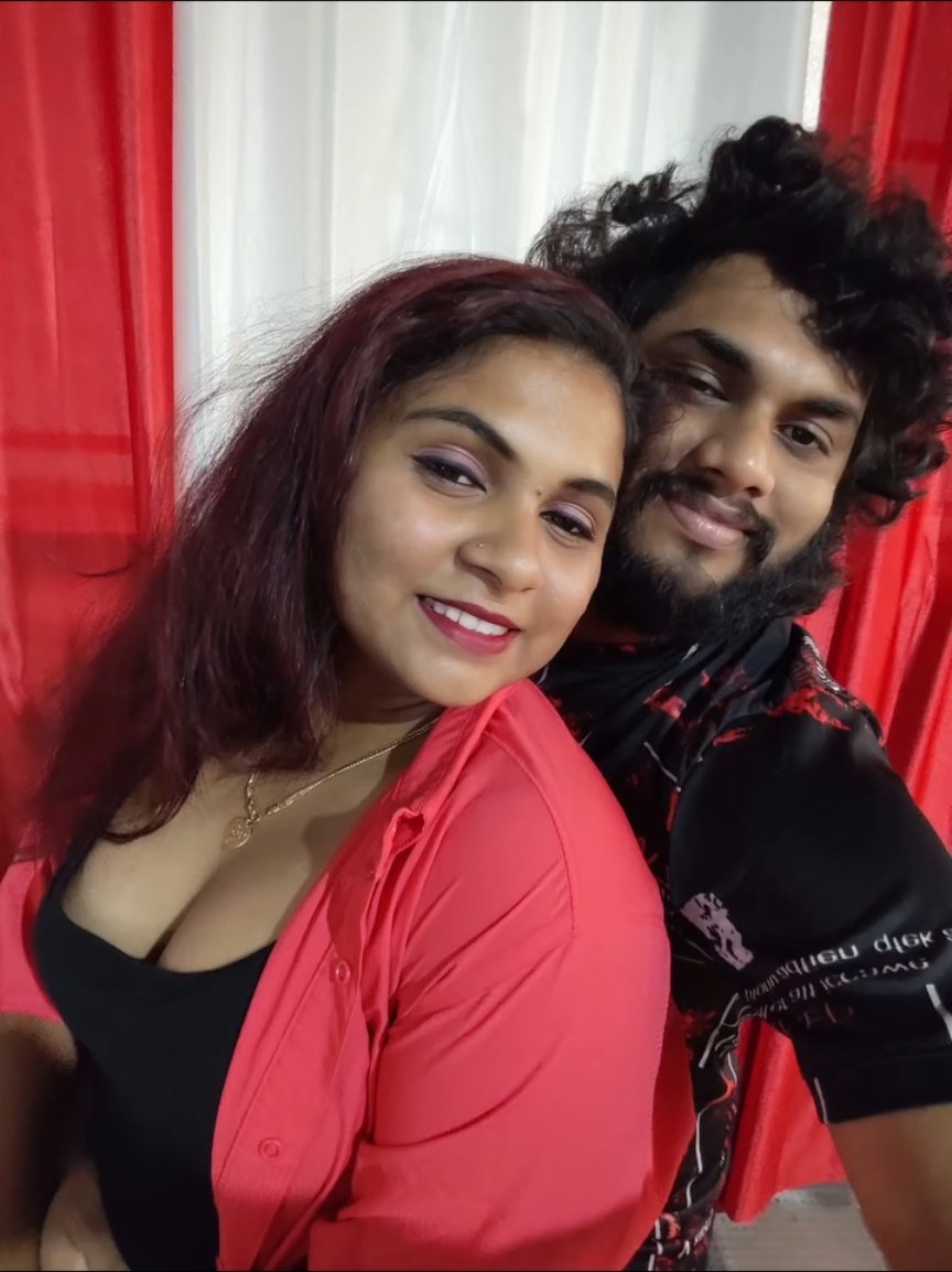 YouQnMe's tweet photo. புதுசா ஏதோ series release பண்ணி இருக்காங்க போல 🔥 https://t.co/BF9CZd1gg6