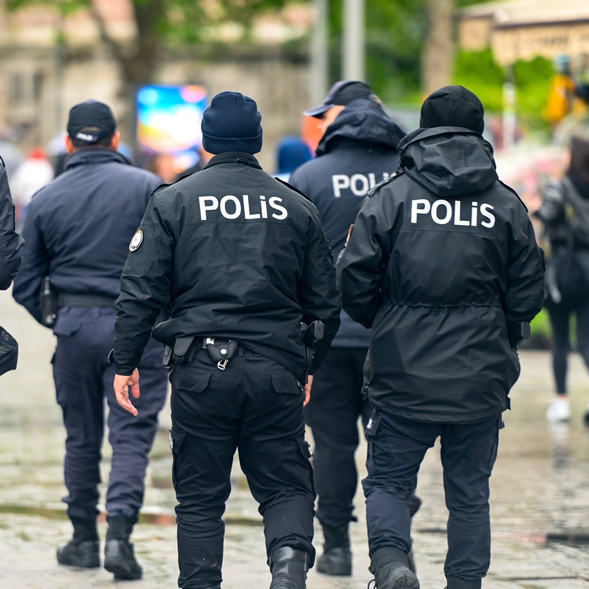 SİYAH SANCAK tweet media