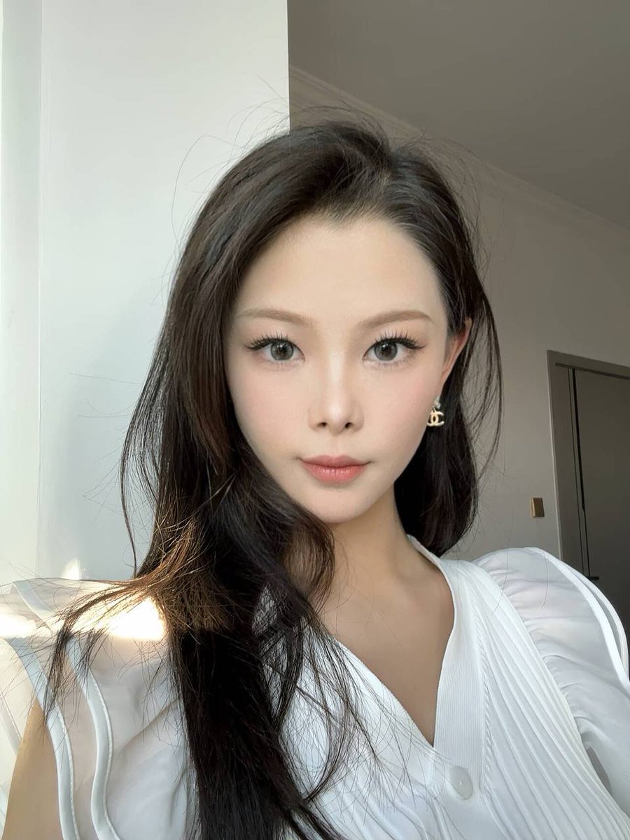 北京

北京

“希望太阳可以越来越暖，月亮可以越来越温柔，我们可以越来越可爱，我希望我们在一起走过很长的路好不好。”——汪苏泷

老师076

点我头像看简介玩我或联系t.me/meier03_bot

密云区