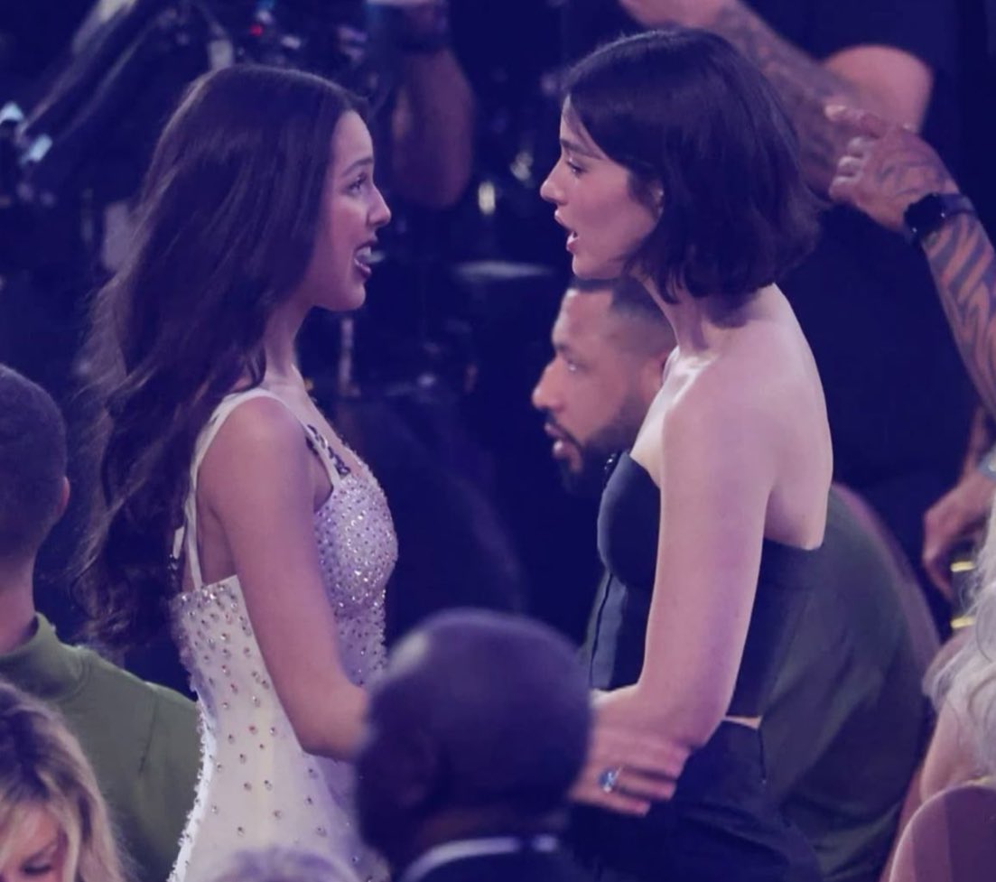 gracieabramsbulgaria tweet media