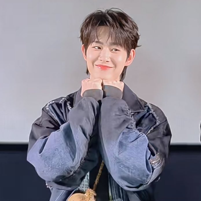 อัยแอมมิสสิสหงอน🦕 ｜ ลี่หลิง4life tweet media