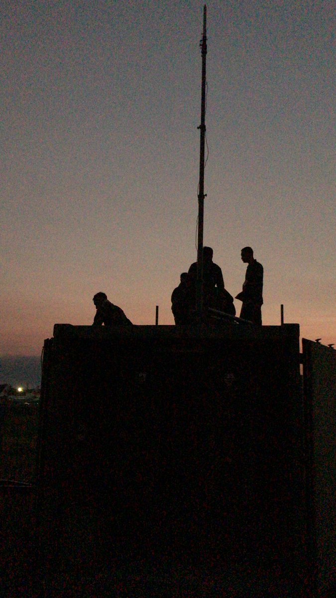 kamto_adi's tweet photo. Beberapa perang memang tidak pernah diumumkan.

Beberapa kemenangan memang tidak pernah dirayakan.

Mereka harus melepaskan tembakan, agar suami dan ayah yang lain tidak perlu melakukannya.

Old soldiers never die, they just fade away. https://t.co/ZXsZTwLqYU
