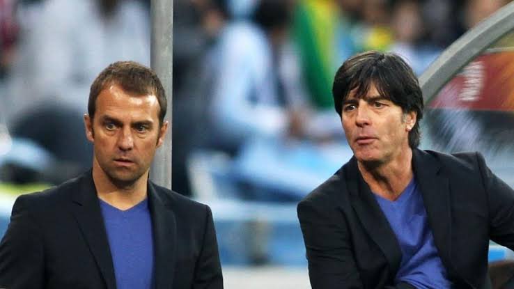 Twilight tweet media