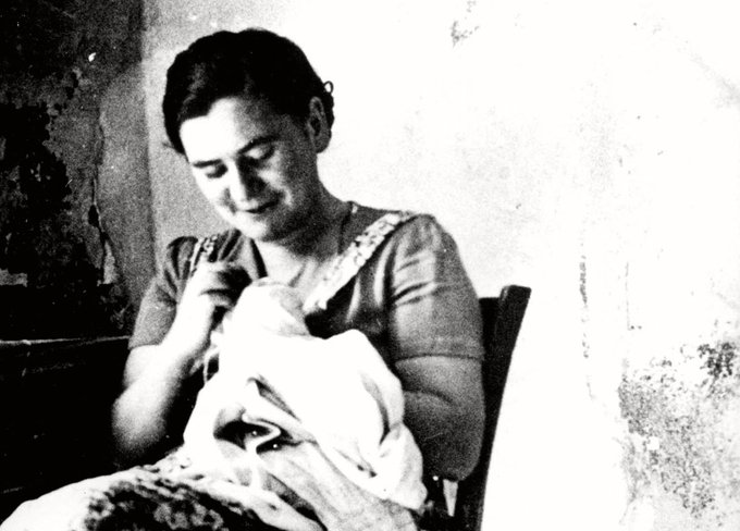 Auschwitz Memorial tweet media