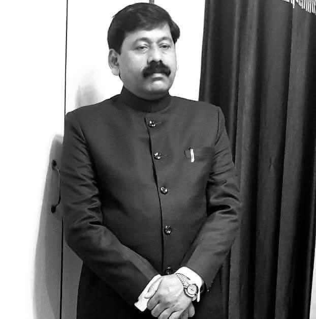 बहुजन समाज पार्टी की राष्ट्रीय अध्यक्ष बहन कुमारी मायावती जी के निष्ठावान सहयोगी एवं बसपा संगठन में महत्वपूर्ण मंडलों के को-ऑर्डिनेटर रह चुके पूर्व राज्य मंत्री (उ०प्र०सरकार)  #माननीय_अशोक_गौतम_जी को #जन्मदिन की ढेर सारी बधाइयां एवं शुभकामनाएं ।