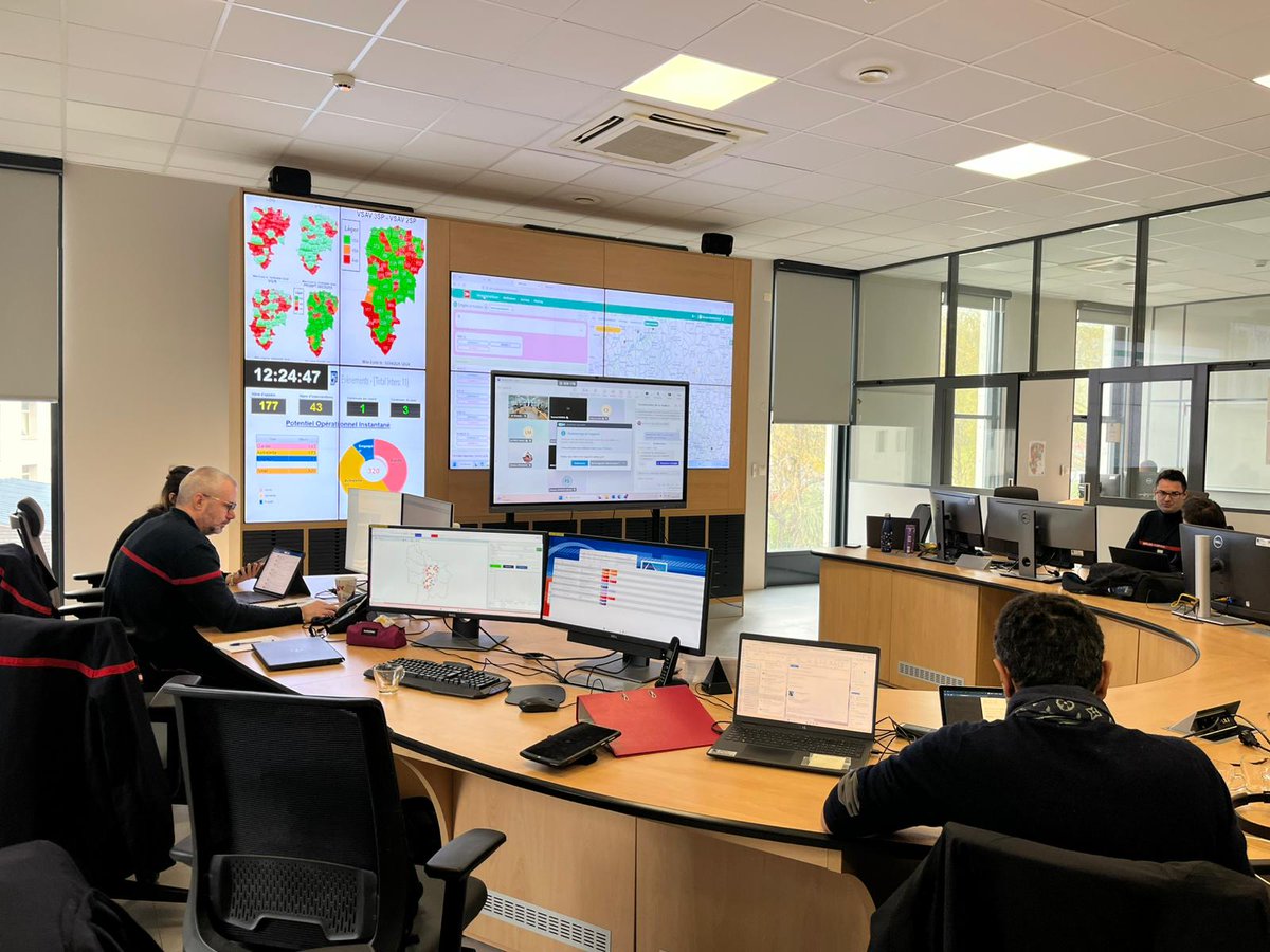 syopelife's tweet photo. 📍4ème MER #NexSIS avec le @Sdis02
Cette session a permis :
🔹L'Intégration du ticket de départ NexSIS
🔹La Remontée automatique du CRSV
🔹Le Remplissage du CRSS depuis la tablette #Syopé
Merci au #SDIS02 pour son accueil 🙌
#TILDEV #bilandématérialisé #fichebilan #NexSIS18112 https://t.co/Aq9rAzlt7k