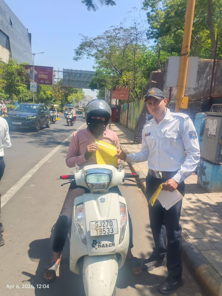AHMEDABAD TRAFFIC POLICE tweet media