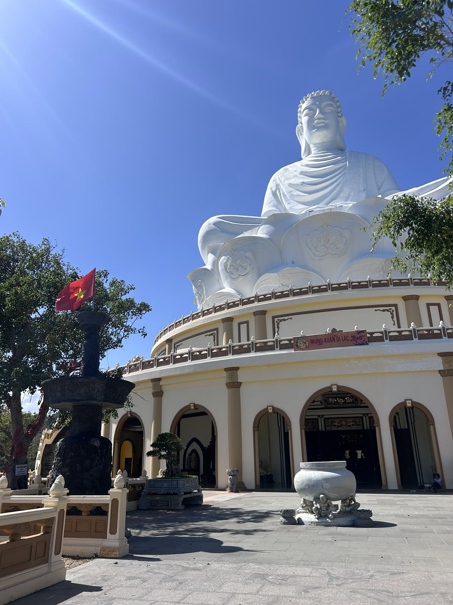 Dilaw 🤌 tweet media