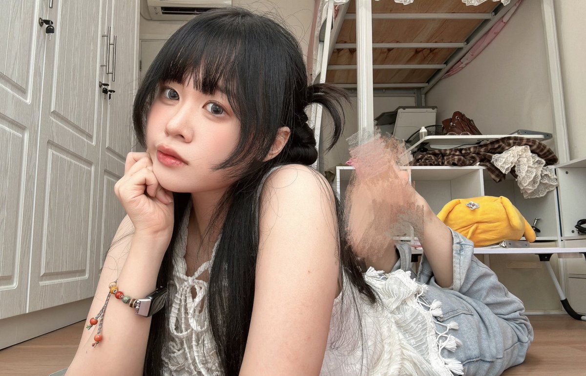 Konnichiwassup 🤠
No feet cz yall freaks 💀