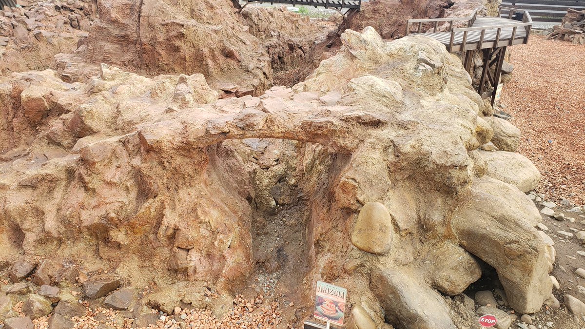 littlecraft4x4's tweet image. 本日も元気に営業中❗

走り放題キャンペーン実施中✨
1日料金：2,500円(税込)

本日は曇り空です☁

20時まで営業🚪
ご来店お待ちしております(*^^*)
明日は定休日となります🙇🏻‍♀️"

#リトルクラフト #クローラーパーク #RC #crawler #キャンペーン