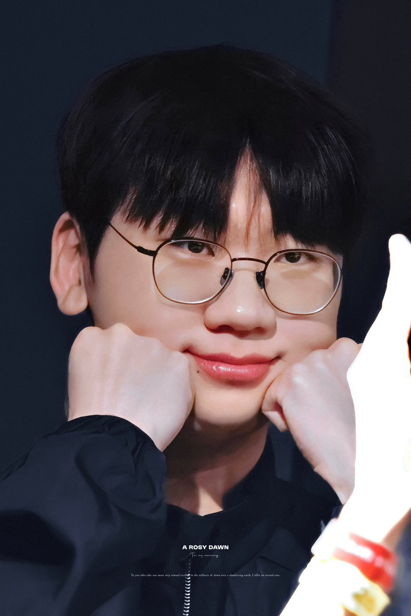 로던ʳᵒᵈᵃʷⁿ tweet media