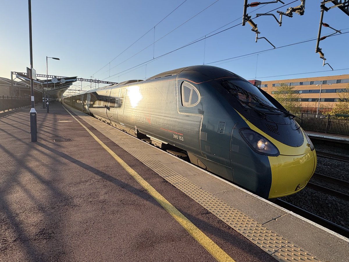 Because of The WCML Closure and Engineering Works between MKC and Euston Trains are terminating at Rugby &amp; MKC Avanti 0726 9S44 Waits For Departure