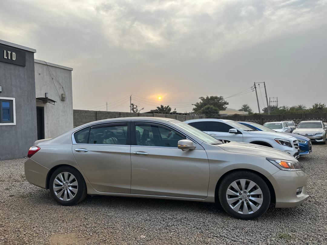 Onyitex Autos tweet media