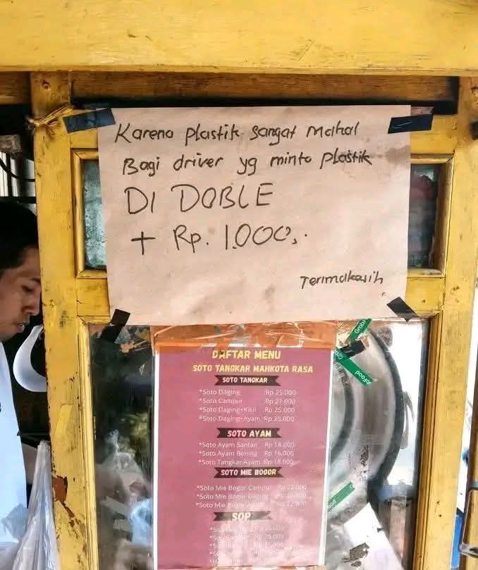 limatokkampung's tweet photo. @senogp Plastik pun naik https://t.co/7WUQ5EEupO