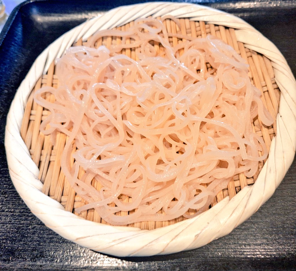 HosakaTeuchi's tweet photo. 【お知らせ】
今年分の桜そば終了しました✋
また来年よろしくお願いいたします🌸
#吉祥寺ほさか #手打ち蕎麦 #変わり蕎麦 #桜そば #桜 #季節限定 https://t.co/1A64TvA940