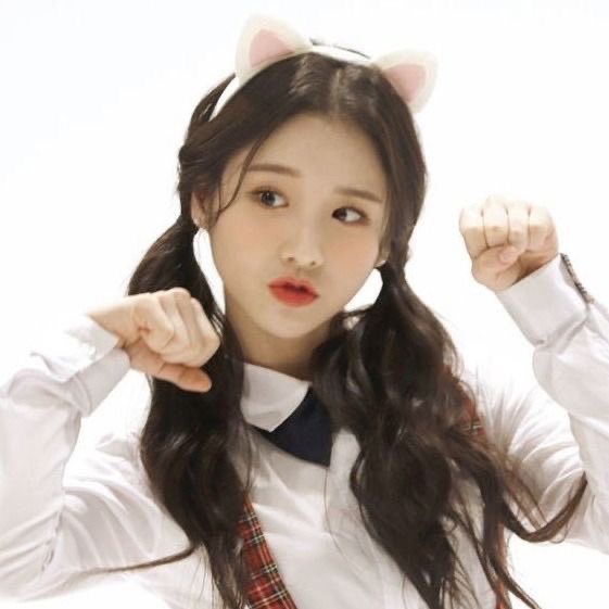 leni ᢉ𐭩 clean arc tweet media