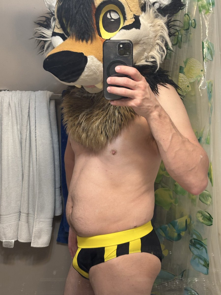 Tundru 🔜 OW )’( tweet media