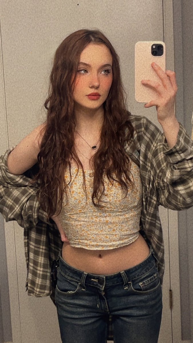 Taylor 🦇 tweet media