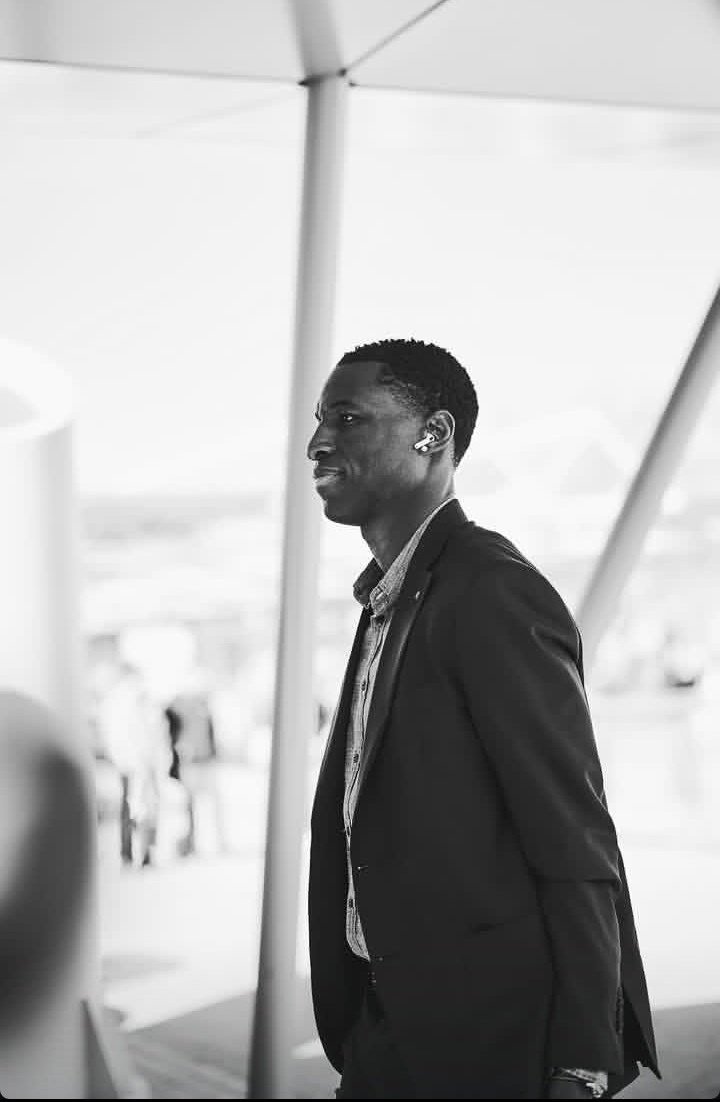 MANNY🥶CFC tweet media