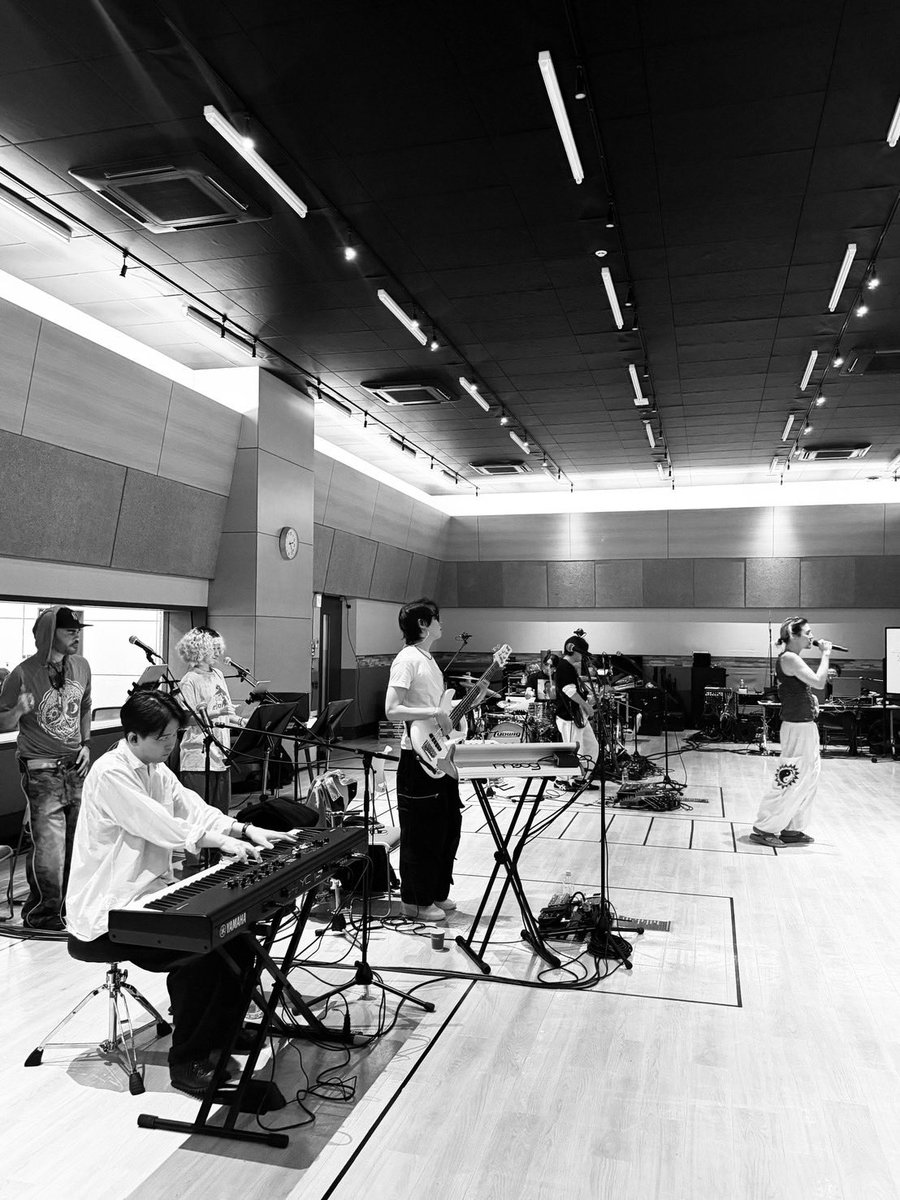 Fujii Kaze Staff tweet media