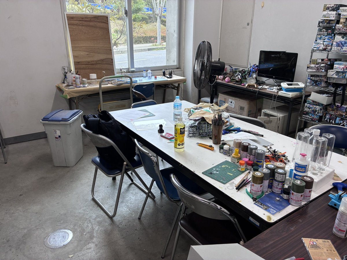 ryu_mokei's tweet photo. ワークルーム開けました
6時半くらいまでは開けてます https://t.co/5bsOWOzA2v