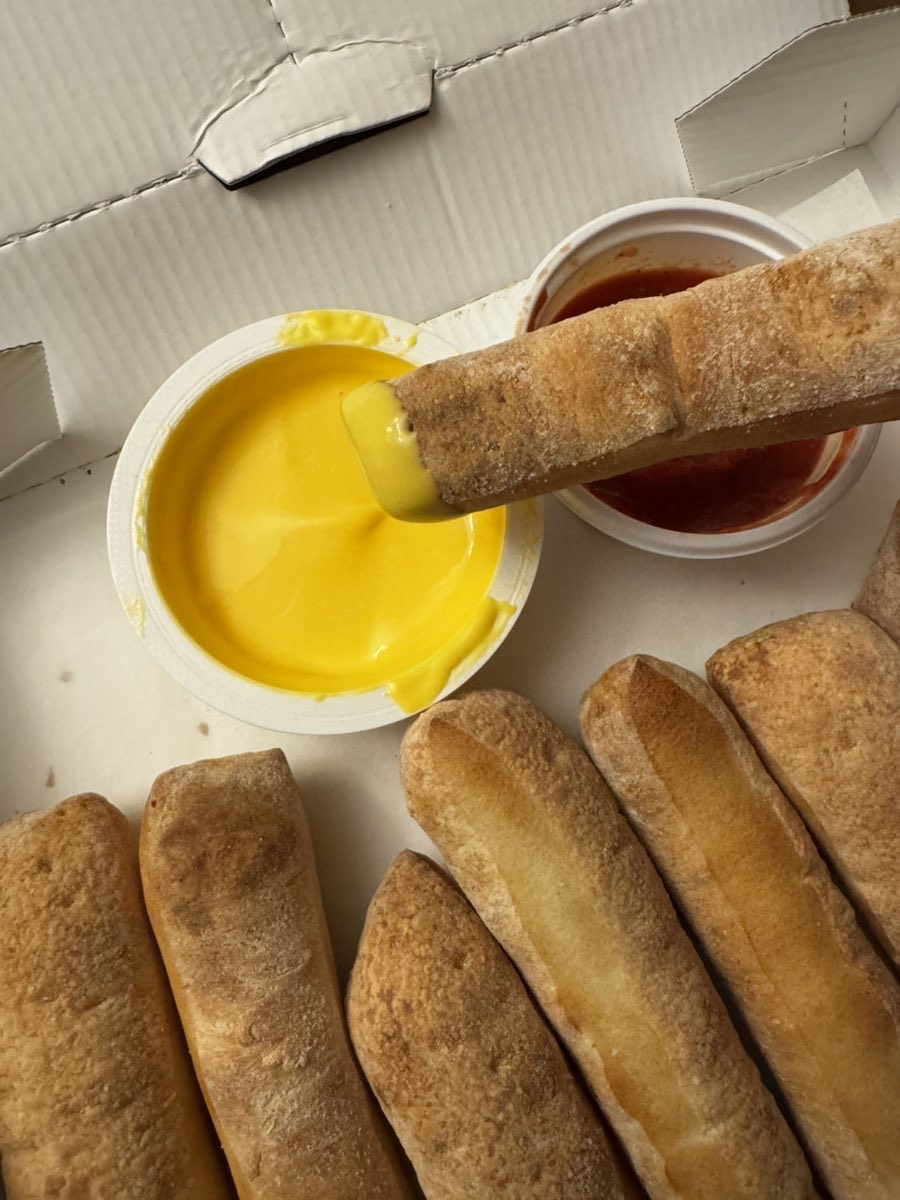 무치👽 tweet media